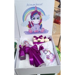Set trusou si lumanare pentru botez fetite si baieti, set complet pentru biserica ALBINUTA27 Set trusou si lumanare pentru botez fetite si baieti, set complet pentru biserica ALBINUTA27