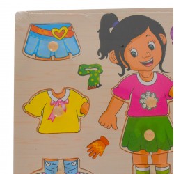 Puzzle de jucarie cu imbracaminte, potrivire dimensiuni, din lemn, roz/multicolor Puzzle de jucarie cu imbracaminte, potrivire dimensiuni, din lemn, roz/multicolor