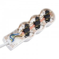 Prelungitor Electric 3 Prize si Protectie Copii, Cablu 3x1mm / 7m Prelungitor Electric 3 Prize si Protectie Copii, Cablu 3x1mm / 7m