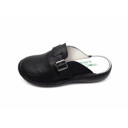 Saboti medicali negri din piele naturala box, cu perforatii, Med-Line BR128N Saboti medicali negri din piele naturala box, cu perforatii, Med-Line BR128N
