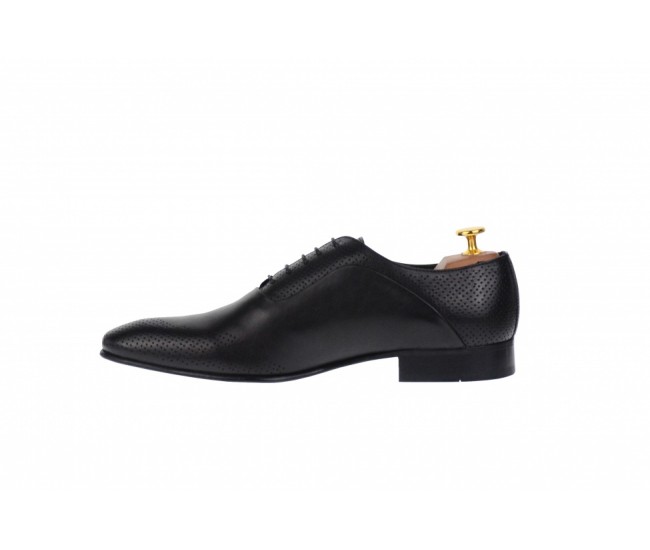 OFERTA MARIMEA 42  - Pantofi barbati office, eleganti din piele naturala, cu perforatii - 587N