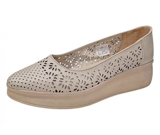 Pantofi dama bej din piele naturala perforata cu talpa ortopedica CP230BEJ