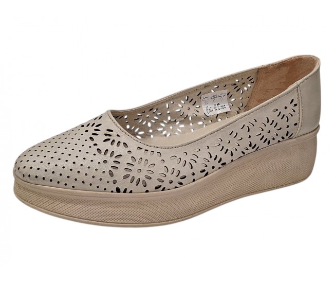 Pantofi dama bej din piele naturala perforata cu talpa ortopedica CP230BEJ