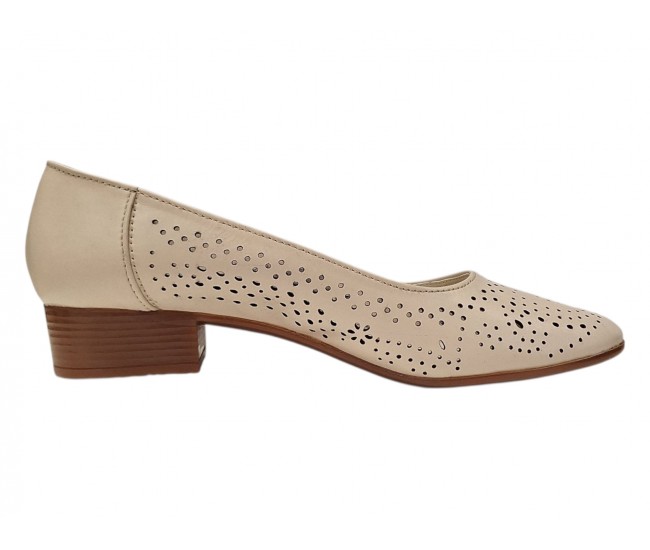 Pantofi dama bej din piele naturala perforati cu toc mic gros CLP05BEJ