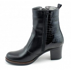 Ghete dama casual imblanite din piele naturala de culoare neagra GD206CRN
