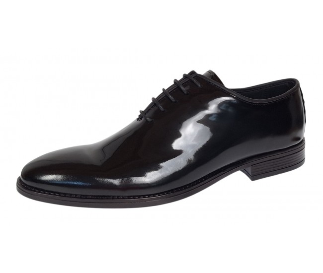 Pantofi barbati eleganti din piele naturala de culoare negru lac Donatto GKR200LN