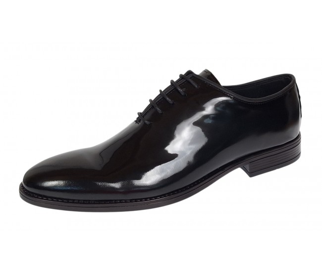 Pantofi barbati eleganti din piele naturala de culoare negru lac Donatto GKR200LN
