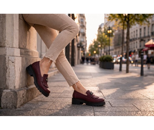 Pantofi dama bordeaux piele naturala cu talpa groasa si accesoriu albina