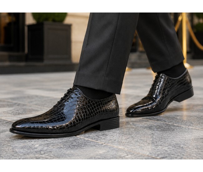 Pantofi eleganti barbati din piele naturala Havana Croco 51 Negru Lac