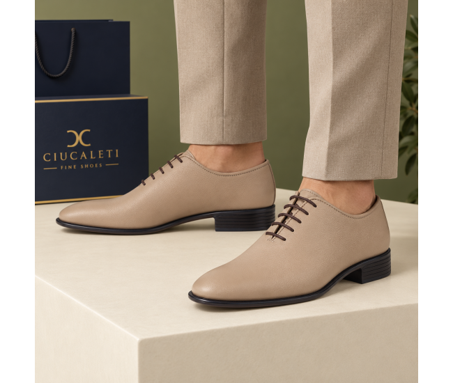Pantofi eleganți bej pentru bărbați din piele naturală cu șiret și talpă confortabilă – GKR51TSB