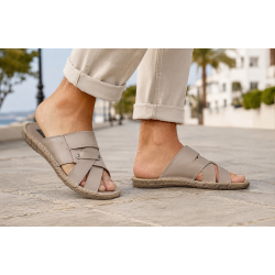 Papuci barbatesti bej din piele naturala – confort de vara cu stil relaxat si aspect premium GKR74BEJ