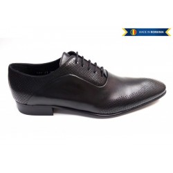 Oferta Marimea 42 Pantofi barbati eleganti din piele naturala cu perforatii L587N Oferta Marimea 42 Pantofi barbati eleganti din piele naturala cu perforatii L587N