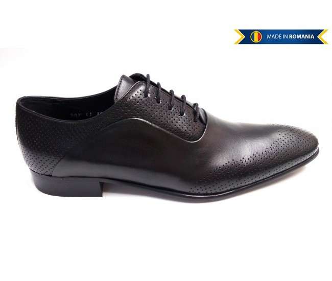 Oferta Marimea 42 Pantofi barbati eleganti din piele naturala cu perforatii L587N