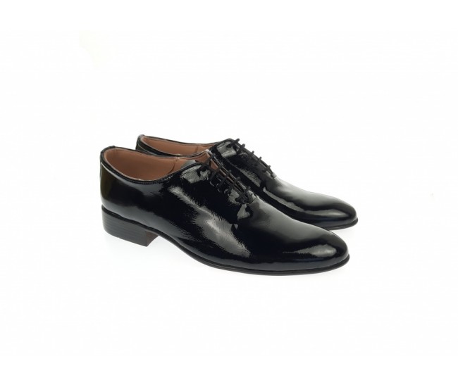 Oferta marimea 41 -Pantofi  barbati eleganti negri din piele naturala lacuita - LMOD1NLAC