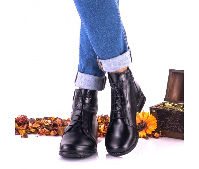 Oferta marimea 40 - Botine dama negre din piele naturala - LNA160NP