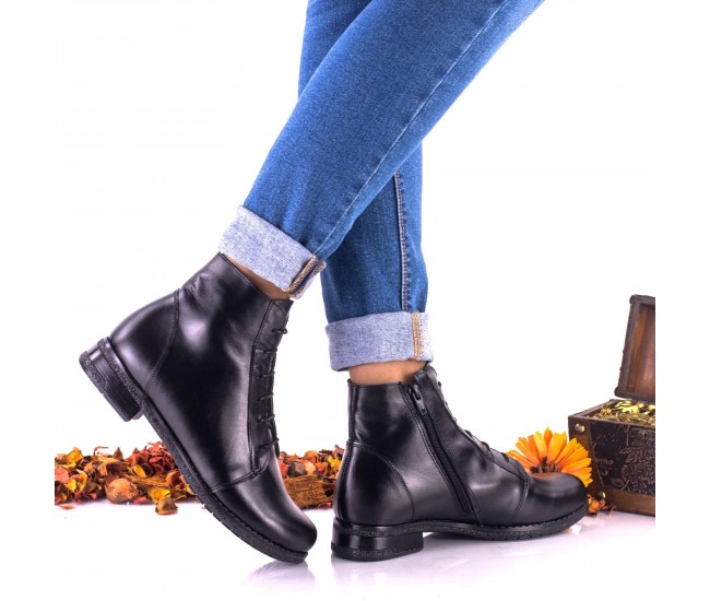 Oferta marimea 40 - Botine dama negre din piele naturala - LNA160NP