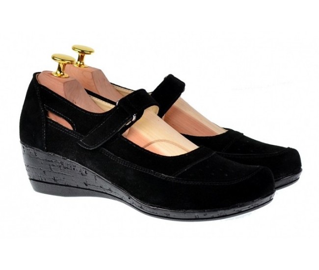 Oferta 38-Pantofi dama decupati din piele naturala intoarsa, foarte comozi - Model Mara Negru LP9154NVEL