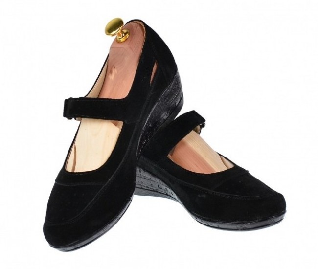 Oferta 38-Pantofi dama decupati din piele naturala intoarsa, foarte comozi - Model Mara Negru LP9154NVEL