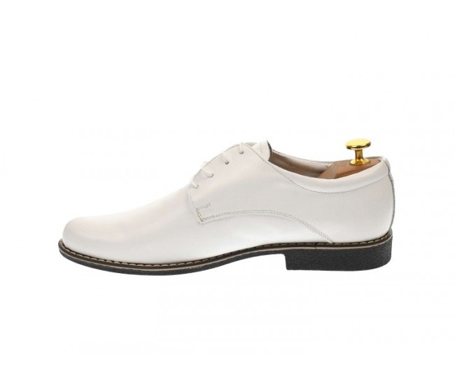 Oferta marimea 41 - Pantofi barbati, eleganti, albi, din piele naturala - LPAABOX