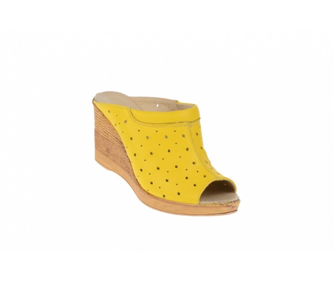 Oferta marimea 36 - Saboti dama, de vara, din piele naturala cu perforatii - LPAPUCTEAGALBEN