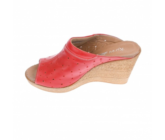 Oferta marimea 36! Saboti dama de vara, papuci din piele naturala cu perforatii, culoare rosu - LPAPUCTEAR
