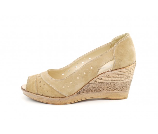Oferta marimea 36 -  Pantofi dama, de primavara-vara, decupati in fata, cu platforme de 7cm, lucrati din piele naturala intoarsa -  LS1047BEJ