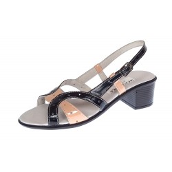 Oferta Sandale dama din piele naturala lacuita, negru nud Marimea 35 Oferta Sandale dama din piele naturala lacuita, negru nud Marimea 35