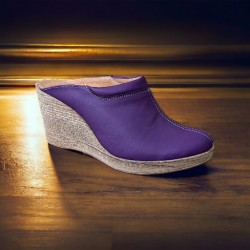 Oferta marimea 39, 41- Saboti dama rosii din piele naturala, platforme de 7 cm - LTEA19MOV Oferta marimea 39, 41- Saboti dama rosii din piele naturala, platforme de 7 cm - LTEA19MOV
