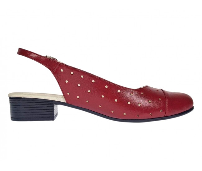 Pantofi dama rosii din piele naturala perforata, cu bareta la spate si toc mic NA252ROSU