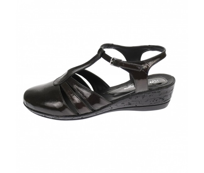 Oferta marimea 41- Sandale dama, din piele naturala lacuita, culoare visiniu inchis sidefat - LS6VISLAC Oferta marimea 41- Sandale dama, din piele naturala lacuita, culoare visiniu inchis sidefat - LS6VISLAC