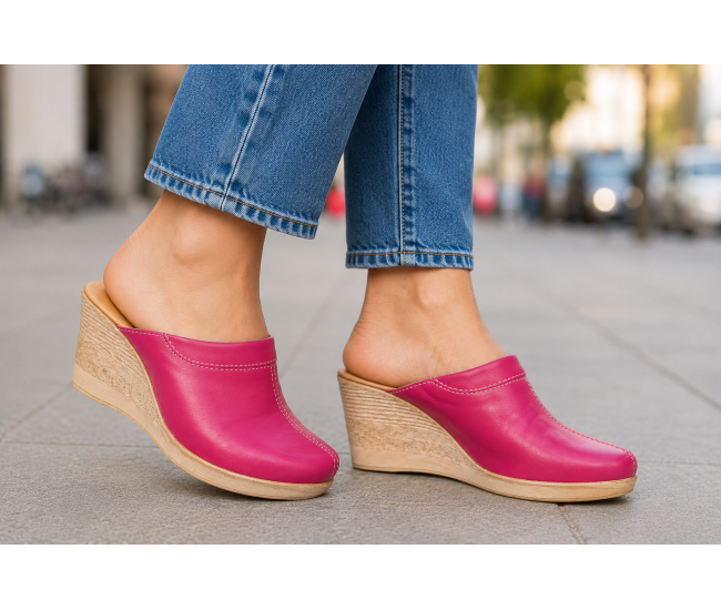 Saboti damă fucsia din piele naturală, cu talpă tip pană – culoare vibrantă, confort și stil feminin TEA19FCS