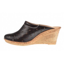 Saboti de vara maro din piele naturala cu perforatii - TEAM