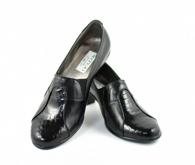 Pantofi dama decupati, din piele naturala - PHP37NEGRULACBOX