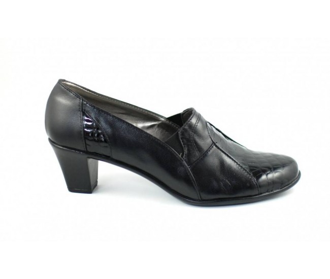 Pantofi dama decupati, din piele naturala - PHP37NEGRULACBOX