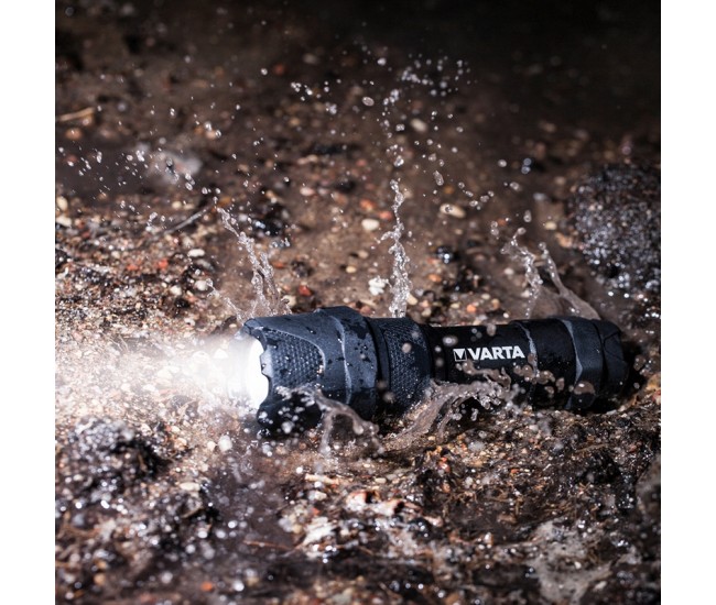 LANTERNA LED 6W INDESTRUCTIBLE F10 PRO VARTA 