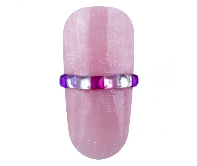 Decoratiuni unghii, Lila Rossa, strasuri patrate multicolore