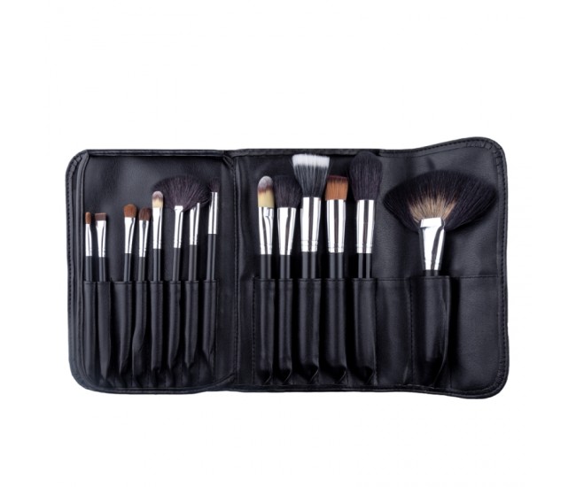 Set 22 pensule makeup Megaga cu husa neagra