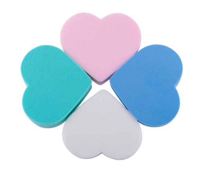 Set bureti Beautyblender, pentru aplicarea fondului de ten, in forma de inima, 4 buc