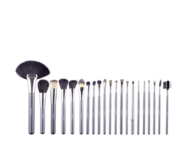 Set pensule makeup, Megaga, cu husa neagra, 21 buc