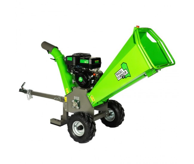 Tocator de crengi micul fermier, motor benzina 15 cp, cu carlig de remorcare, 120 mm diametru maxim de taiere, pentru rumegus