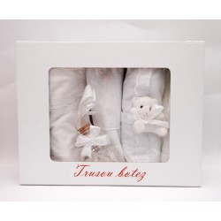 Trusou botez alb cu ursulet - set complet pentru biserica
